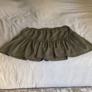 NWT Banana Republic army green ruffle skirt